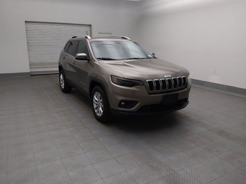 Used 2019 Jeep Cherokee Latitude w/ Popular Appearance Group image 13