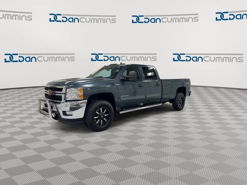Used 2012 Chevrolet Silverado 2500 LT w/ Interior Plus Package AWD/4WD image 4