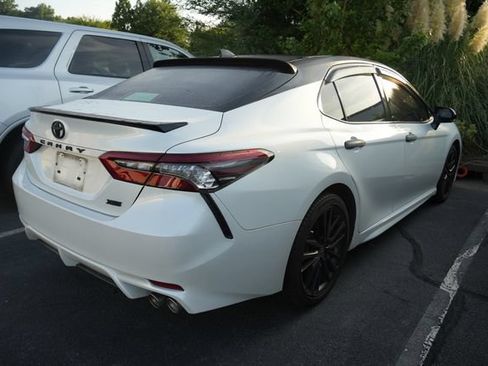 Used 2022 Toyota Camry XSE FWD image 4