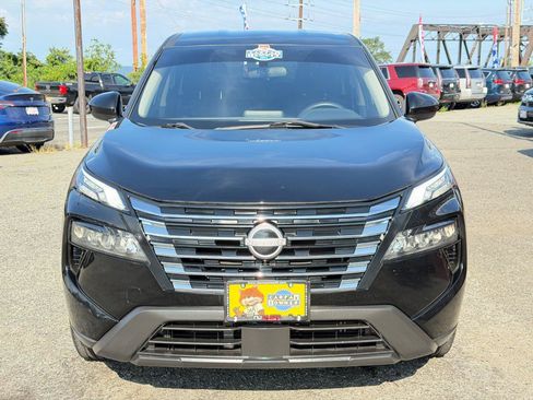 Used 2024 Nissan Rogue SV AWD/4WD image 10