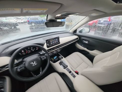 Used 2025 Honda HR-V EX-L image 27