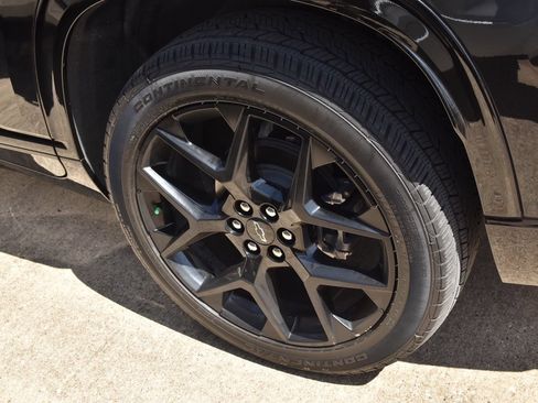 Used 2026 Chevrolet Traverse High Country w/ LPO, Floor Liner Package AWD/4WD image 11