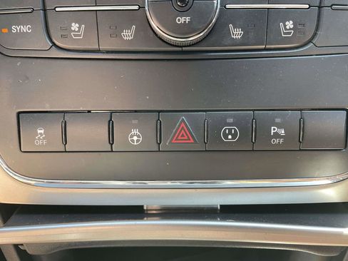 Used 2013 Jeep Grand Cherokee Overland w/ Advance Technology Group image 22