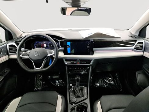 New 2025 Volkswagen Taos SEL image 19