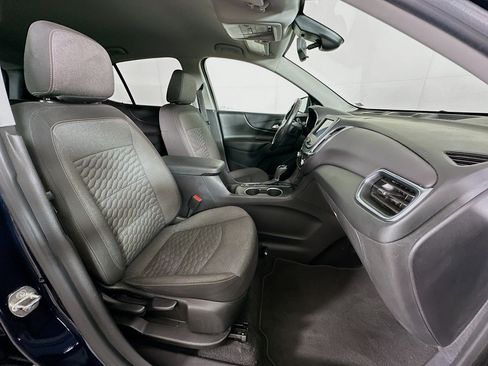 Used 2021 Chevrolet Equinox LT FWD image 30