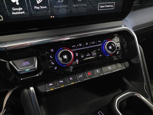 Used 2025 GMC Sierra 1500 Denali w/ Technology Package image 19