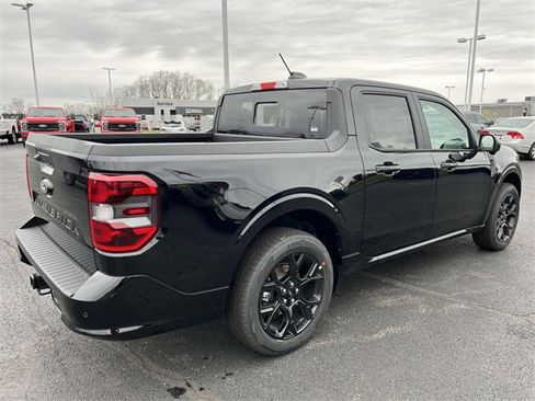 New 2025 Ford Maverick Lobo image 8