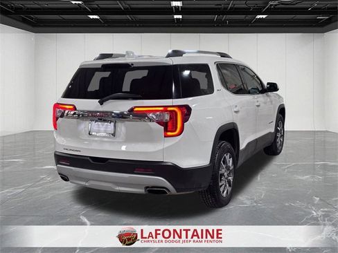 Used 2023 GMC Acadia SLT image 5