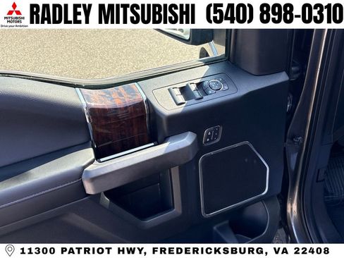 Used 2017 Ford F150 Platinum w/ Equipment Group 701A Luxury RWD image 5