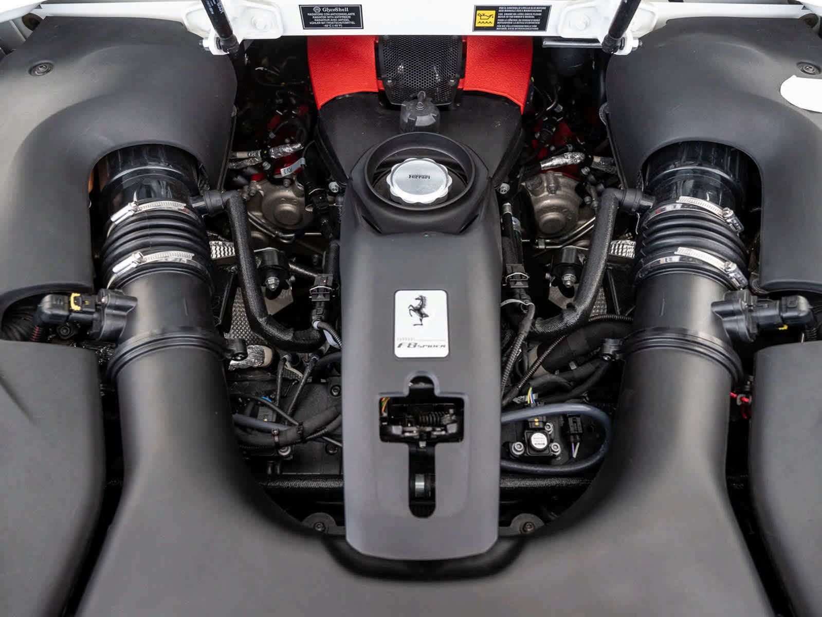 Used 2022 Ferrari F8 Tributo RWD image 30