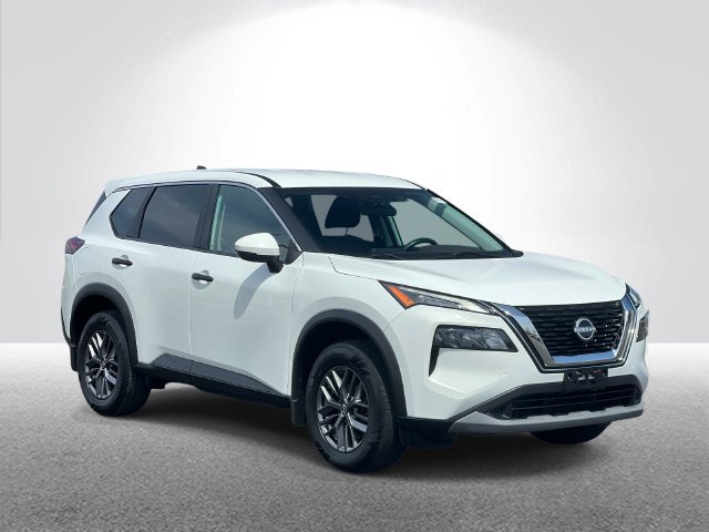 Used 2022 Nissan Rogue S AWD/4WD image 7
