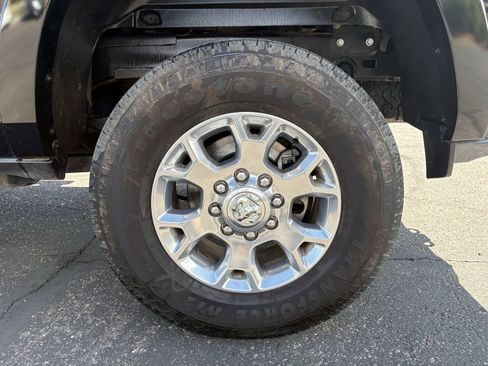 Used 2022 RAM 2500 Laramie AWD/4WD image 13