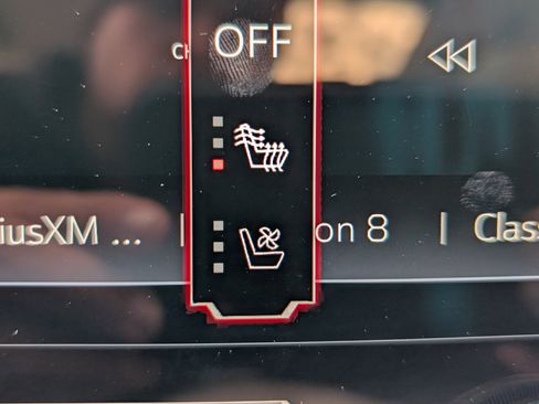 Used 2024 GMC Acadia Denali w/ Super Cruise Package image 35