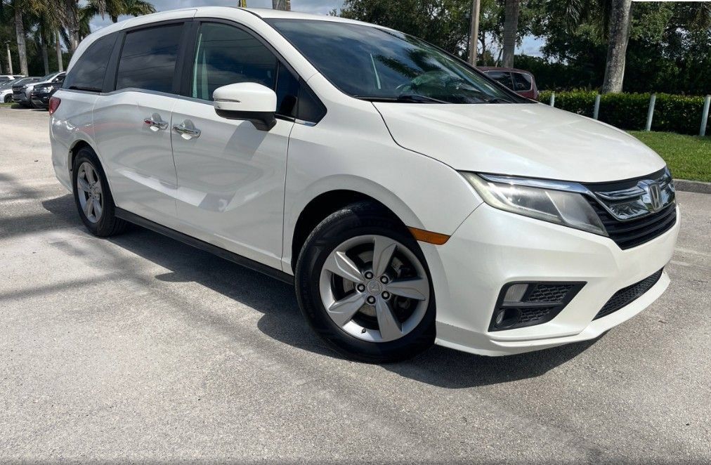 Used 2018 Honda Odyssey EX-L image 3