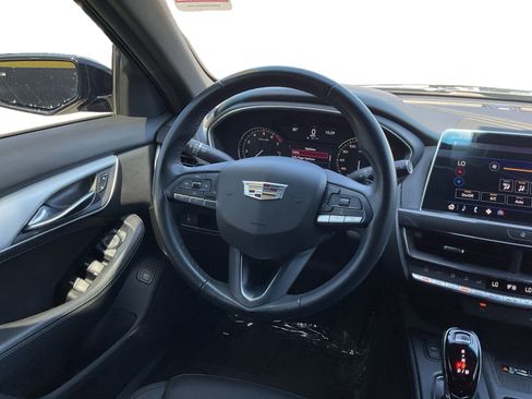 Used 2023 Cadillac CT5 Luxury RWD image 12