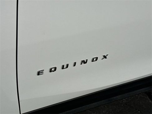 Certified 2024 Chevrolet Equinox LT image 30