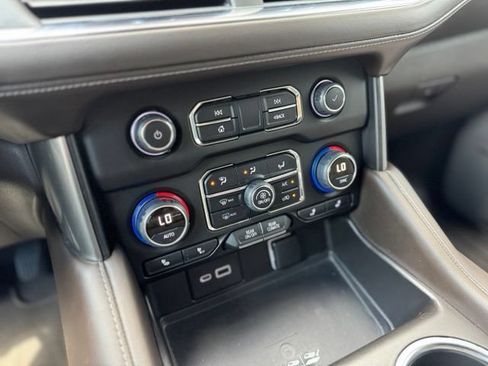Used 2022 Chevrolet Tahoe LT RWD image 16