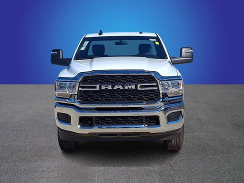 Used 2024 RAM 2500 Tradesman w/ Chrome Appearance Group image 2