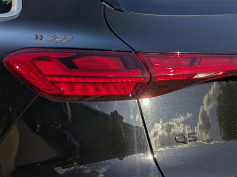 New 2025 Audi Q5 Prestige image 14