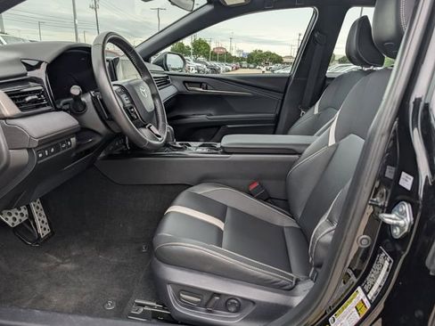 Used 2025 Toyota Camry SE FWD image 24