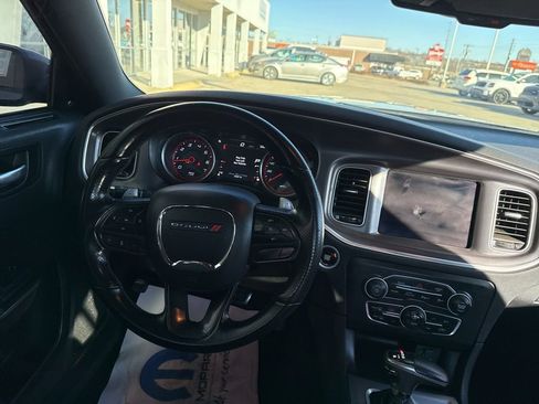 Used 2022 Dodge Charger R/T image 12