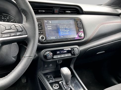 Certified 2024 Nissan Kicks SR FWD image 7