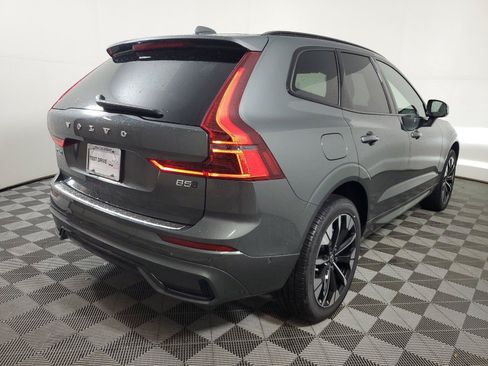 New 2027 Volvo XC60 B5 Plus AWD/4WD image 6