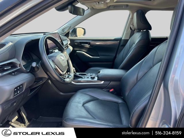 Used 2023 Toyota Highlander Limited AWD/4WD image 21