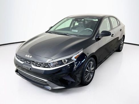 Used 2023 Kia Forte LXS FWD image 1