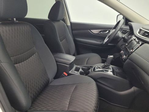 Used 2020 Nissan Rogue SV w/ Premium Package FWD image 21