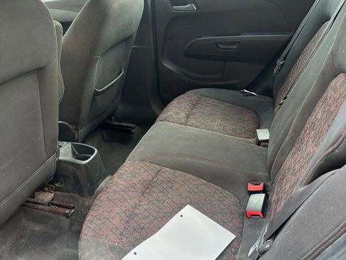 Used 2018 Chevrolet Sonic LT w/ Convenience Package image 10