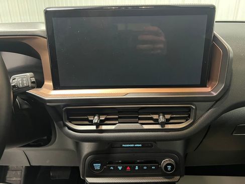 Used 2025 Ford Bronco Sport Outer Banks image 8