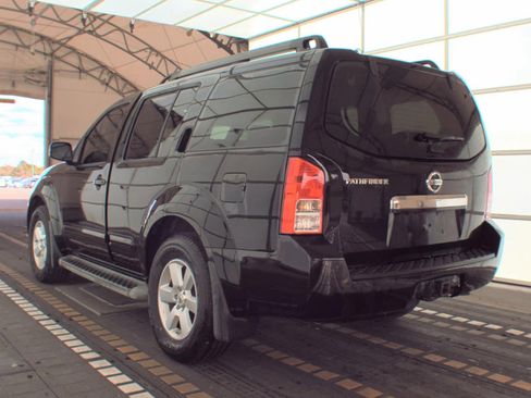Used 2011 Nissan Pathfinder SV image 8