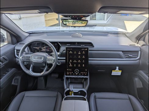 New 2027 GMC Terrain Elevation w/ Elevation Premium Package AWD/4WD image 16