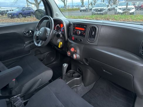 Used 2011 Nissan Cube 1.8 S w/ Interior Illumination Pkg image 28