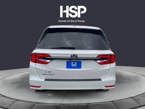Certified 2024 Honda Odyssey EX-L image 4