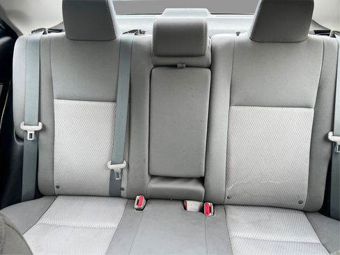 Used 2015 Toyota Corolla LE image 16