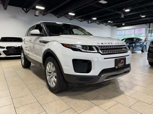 Used 2018 Land Rover Range Rover Evoque SE AWD/4WD image 9