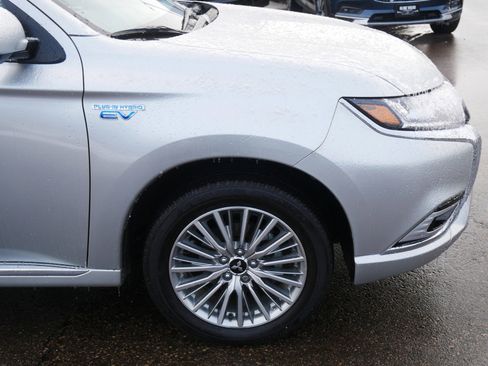 Used 2022 Mitsubishi Outlander SEL image 9