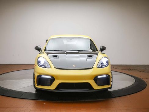 Certified 2024 Porsche 718 Cayman GT4 RS RWD image 10