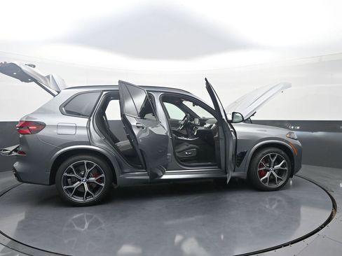 New 2026 BMW X5 xDrive50e w/ M Sport Package AWD/4WD image 45