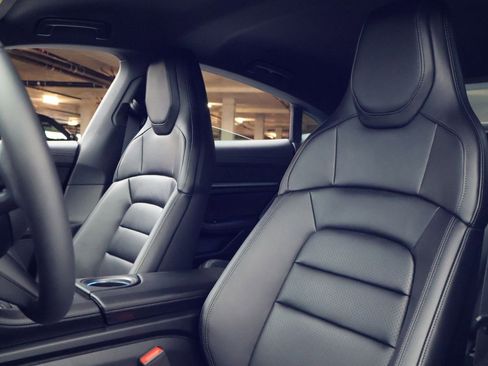 Certified 2025 Porsche Taycan image 5