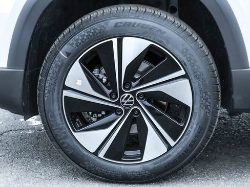 New 2026 Volkswagen Taos SE AWD/4WD image 21