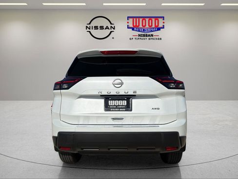 New 2026 Nissan Rogue SV w/ Cold Weather Package AWD/4WD image 3