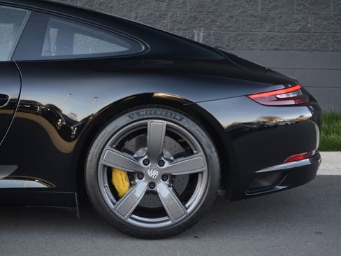 Certified 2018 Porsche 911 Carrera T image 36