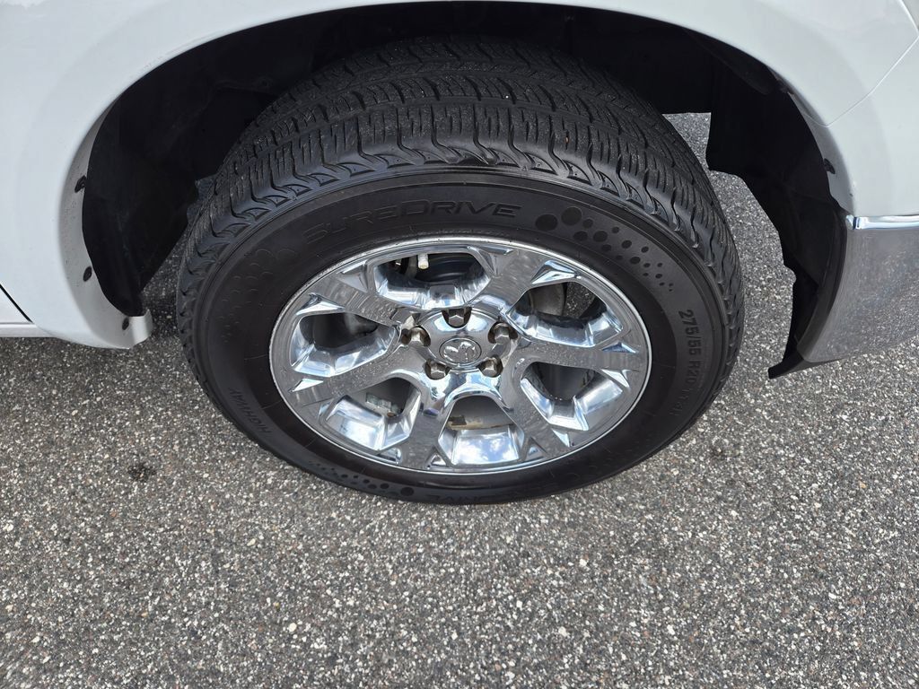 Used 2018 RAM 1500 Laramie RWD image 10