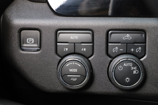 Used 2026 Chevrolet Silverado 1500 LT AWD/4WD image 36