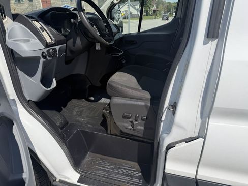 Used 2018 Ford Transit 150 130 Low Roof RWD image 16