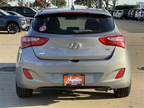 Used 2016 Hyundai Elantra GT image 5