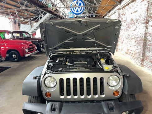 Used 2013 Jeep Wrangler Unlimited Sport AWD/4WD image 64